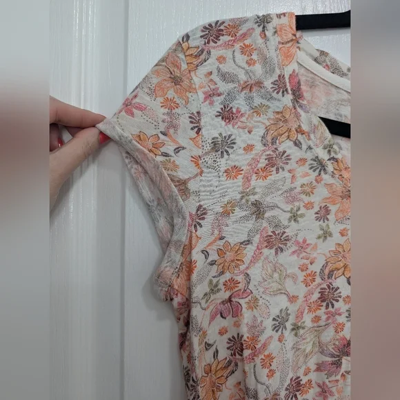 PILCRC Anthropologie Floral Print Tee - Picture 8 of 11
